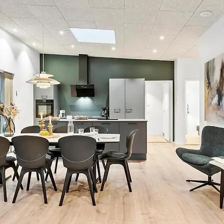Semesterbostad 4 Bedroom In *