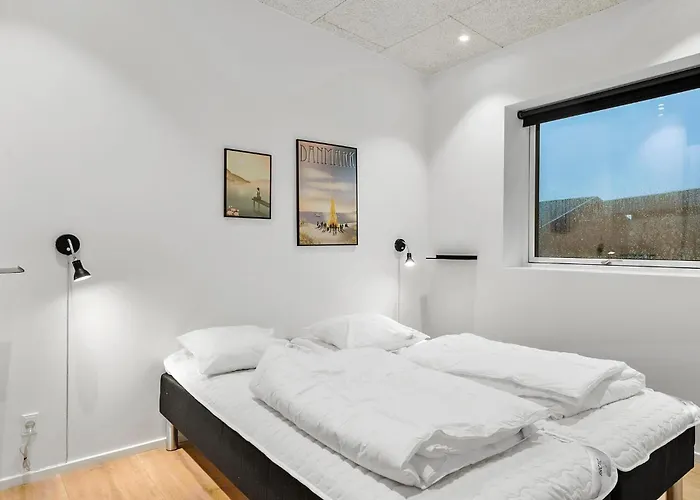 4 Bedroom In 別荘 Hadsund